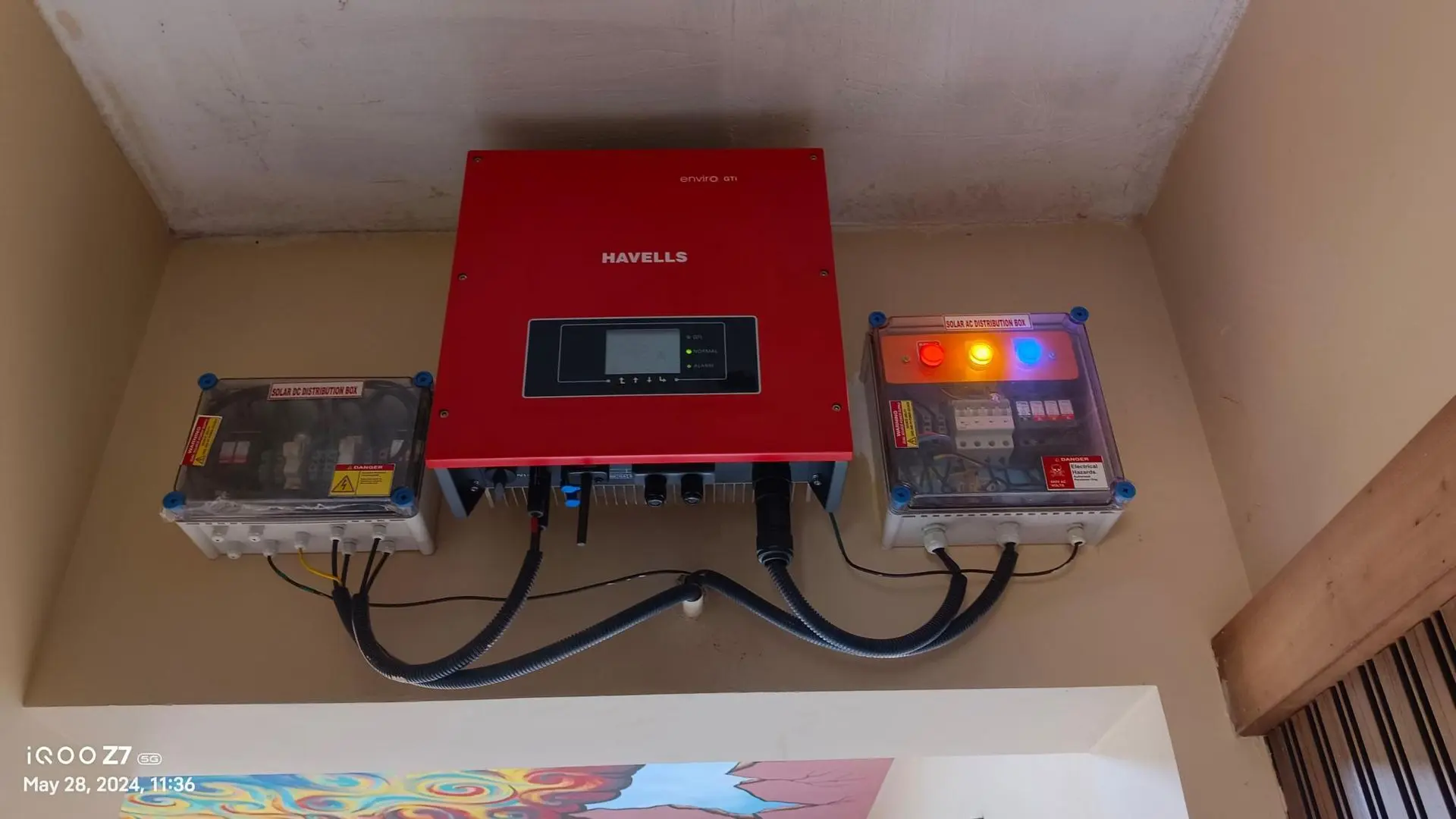 Solar-powered conveyor automation system